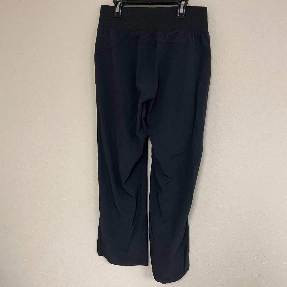 Manduka womens athletic pants.